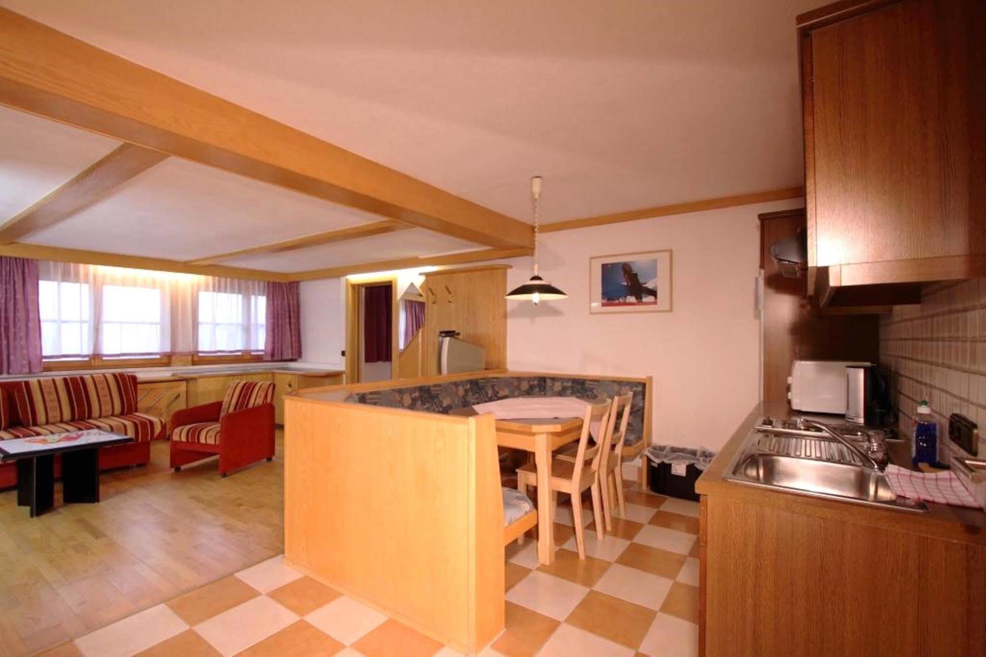 Landhaus Edelweiss Sankt Leonhard im Pitztal Exteriör bild